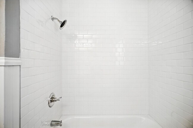 Building Photo - 4208 42nd St