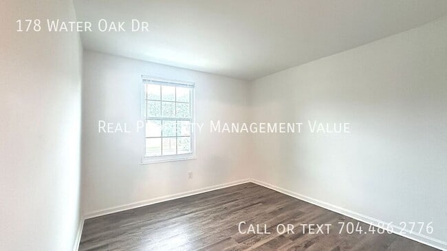Building Photo - 178 Water Oak Dr