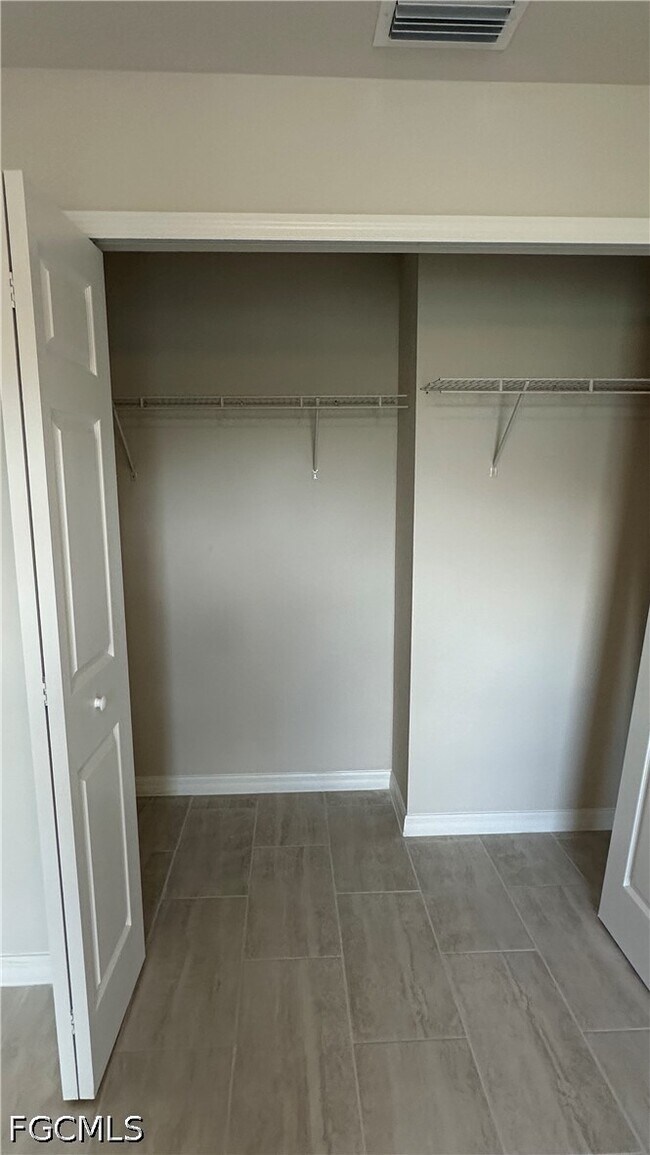 Building Photo - 607 SE 7th St