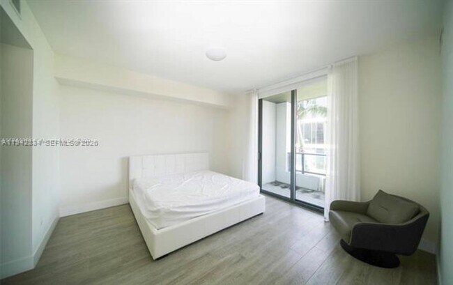 Building Photo - 2960 NE 207th St