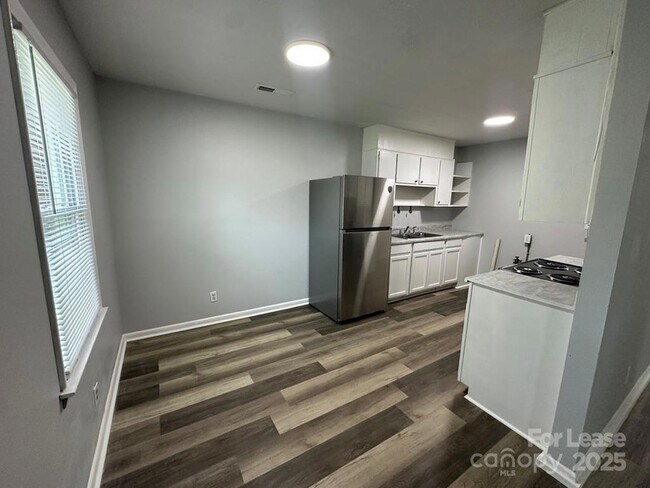 Building Photo - 48708 US-52