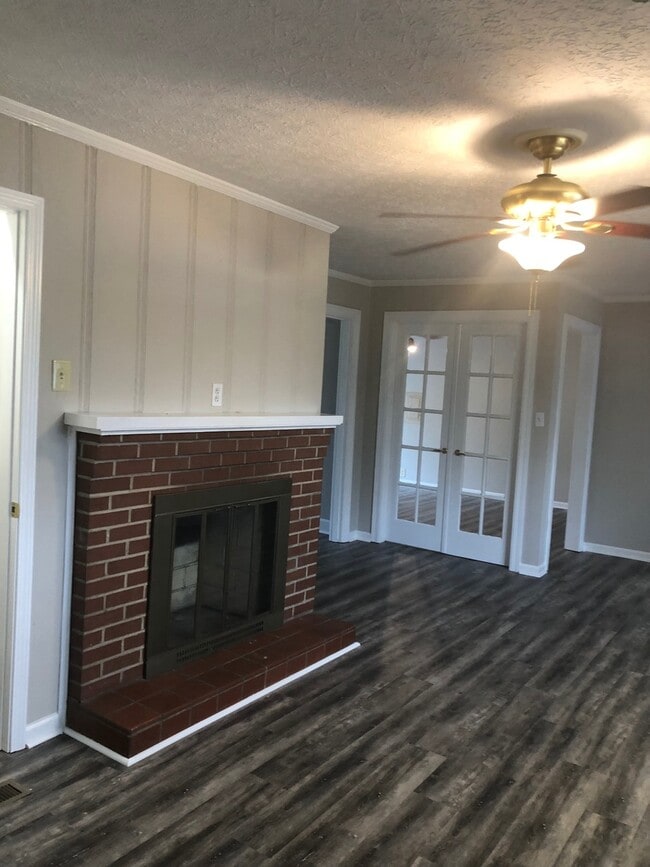 Building Photo - Great 3 bedroom in Potter Gray school district!