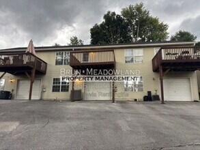 Building Photo - 820 Calypso Way
