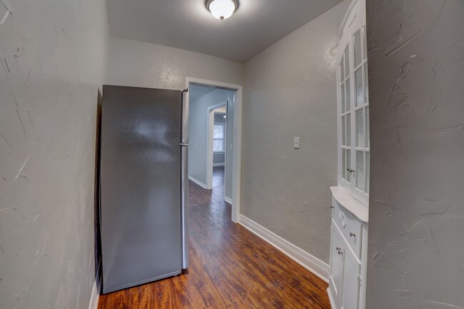 Building Photo - North Denver Avenue - 1629/1631