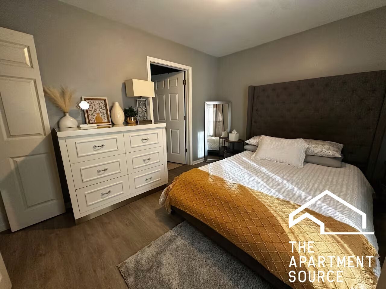 Building Photo - 811 S Kedzie Ave