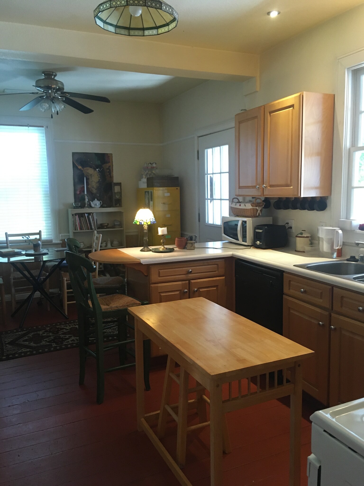 Main kitchen - 321 Nevada St
