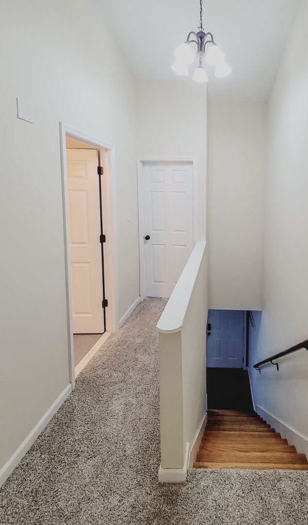 Building Photo - West Knoxville 37923 - 2 bedroom, 1.5 bath condo with hardwood floors - Contact Ryan Fogarty (865...