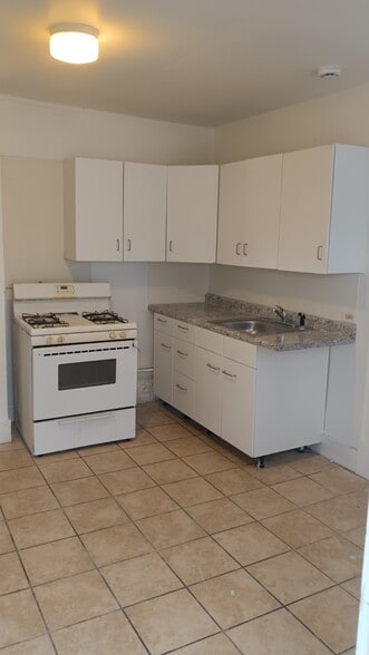 Primary Photo - 2022 S Halsted St