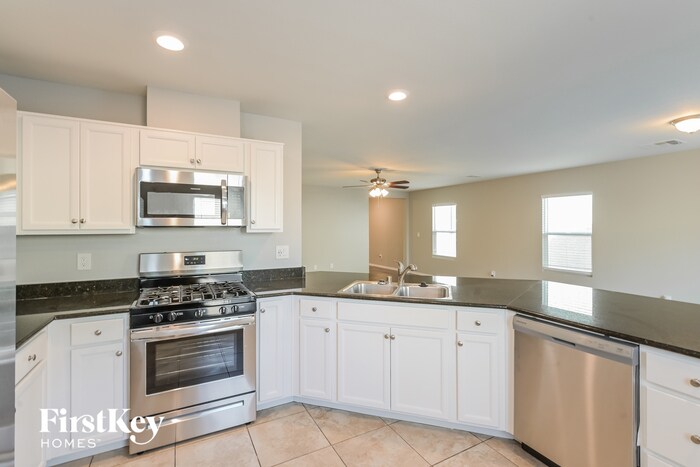 Building Photo - 9312 Colinton Ct