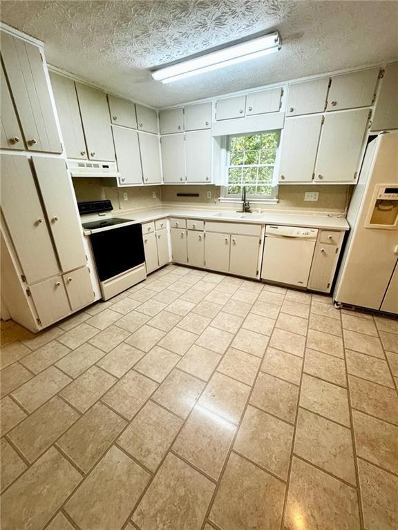 Building Photo - 3380 Creek Hollow Dr