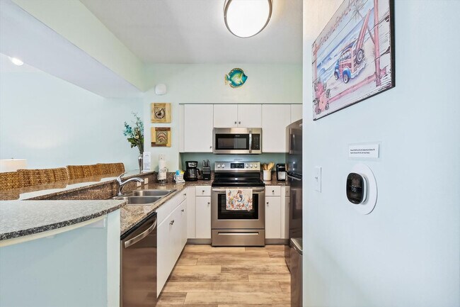 Building Photo - 104 Gulfside Ct