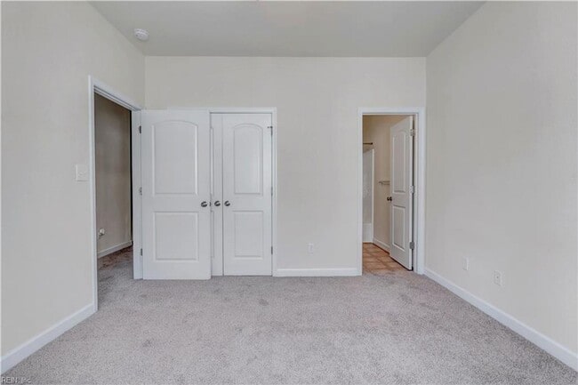 Building Photo - Spacious 2-Bed Condo in Culpepper Landing ...