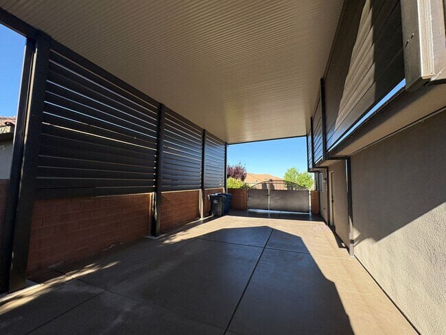 Building Photo - Beautiful Home In Hurricane