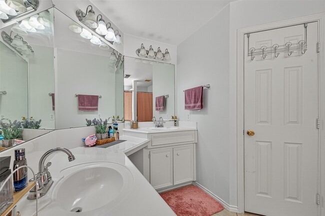 Building Photo - 20618 Rustic Hearth Ct