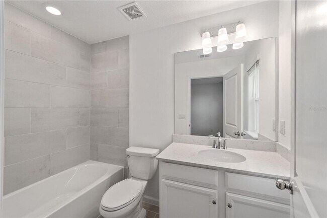 Building Photo - 3409 (LO)