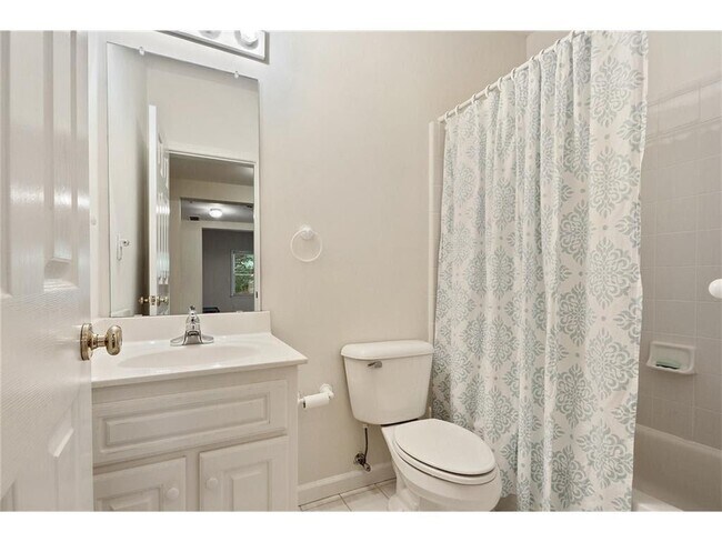 Building Photo - 205 Rod Ct