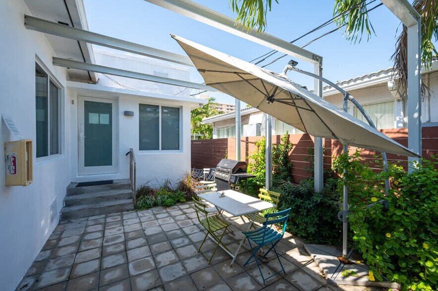 Building Photo - 316 Oregon St