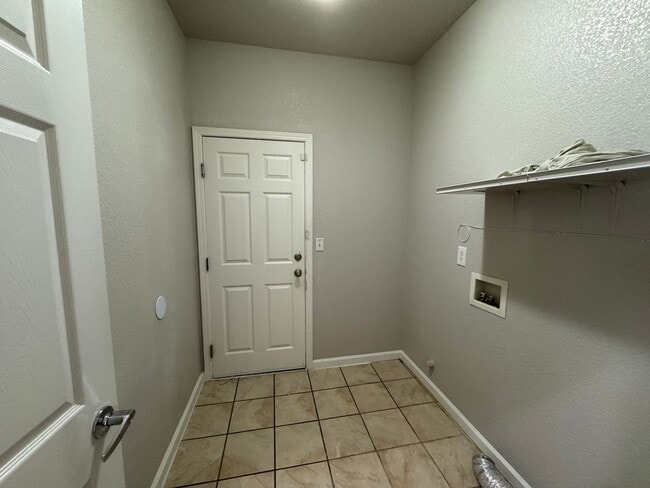 Building Photo - COMING SOON! Four Bed, Two Bath Home Close to Hwy 99 and Stockton Airport