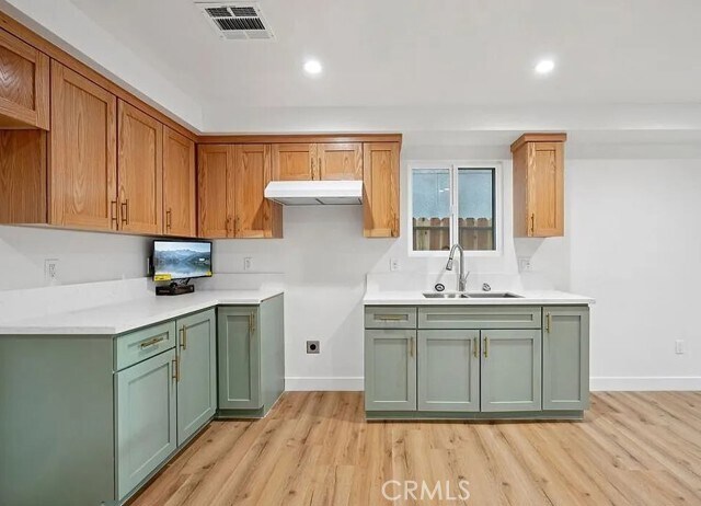 Building Photo - 10422 Graham Ave