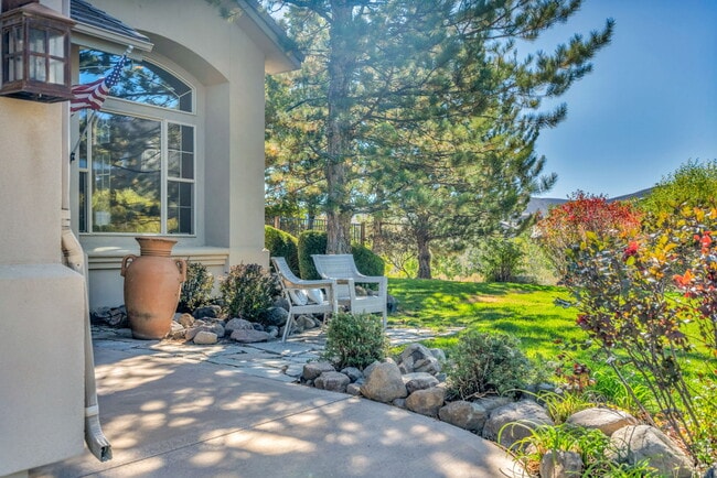 Building Photo - 1520 Taos Ln