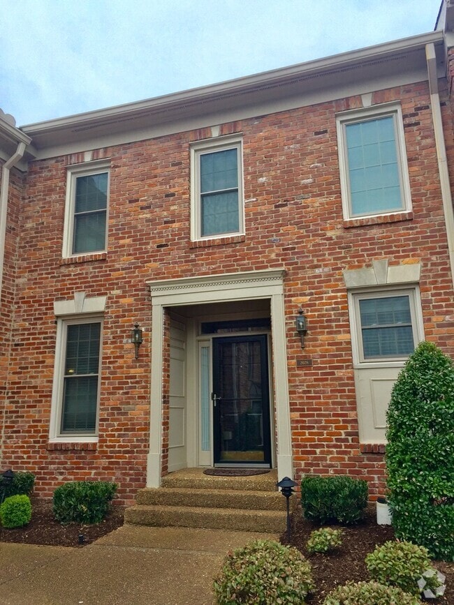 Building Photo - Green Hills living at its best.  2 BR 2.5 ...