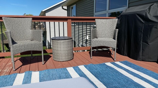 Building Photo - Cozy tranquility 6mi from Mayo 4bed/3bath