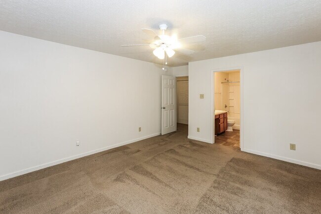Building Photo - 12328 Stowe Acres Dr