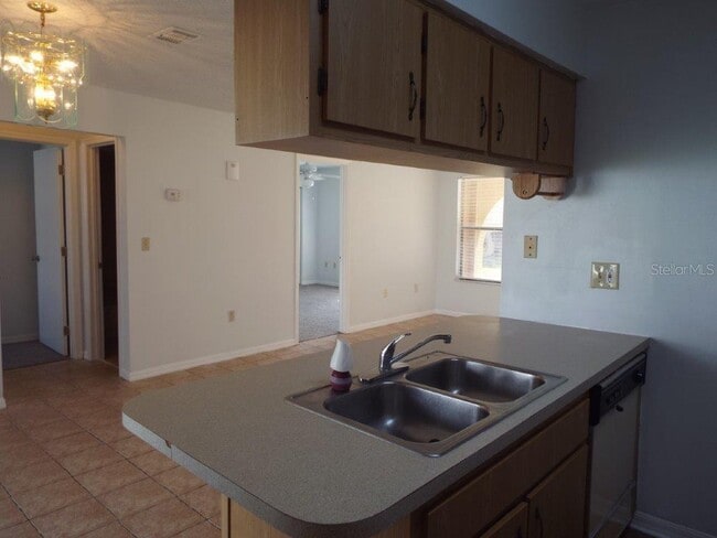 Building Photo - 627 Bittern Ct