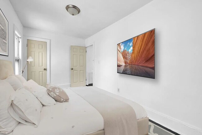 Building Photo - 15906 Alden St