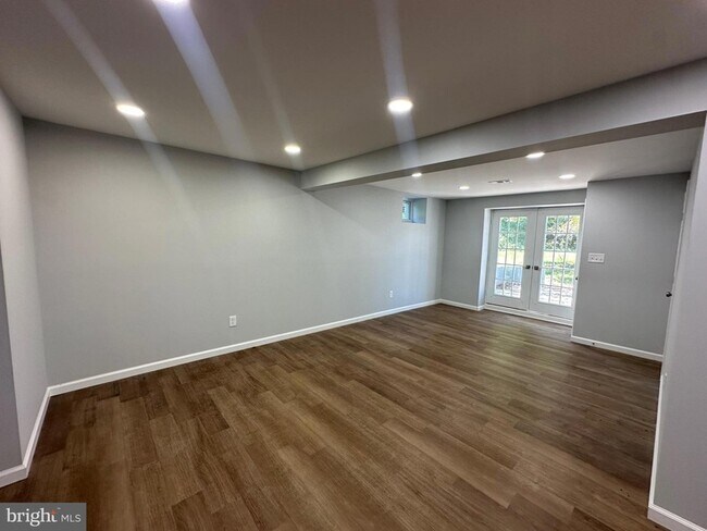 Building Photo - 9215 Wills Rd