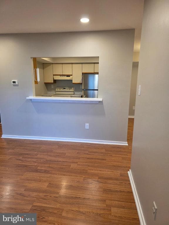 Building Photo - 311 Gregorys Way