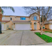 Building Photo - Comfortable 3BR Two-Story Home in Secure Fresno Community!
