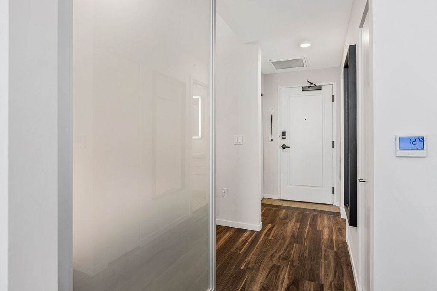 Building Photo - 9-JAN-JAN E 4th St