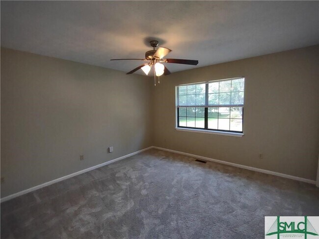 Building Photo - 282 Greenwich Dr