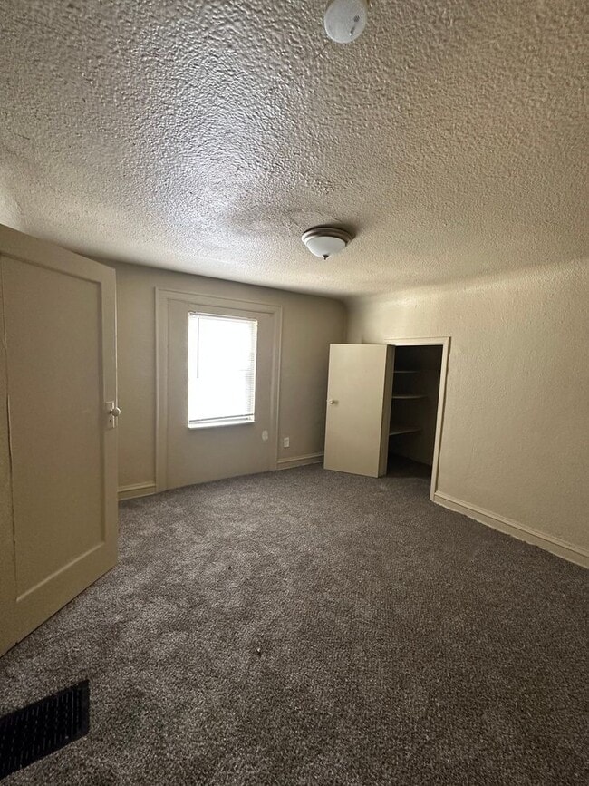 Building Photo - Northside 3 Bedroom Home For Rent!