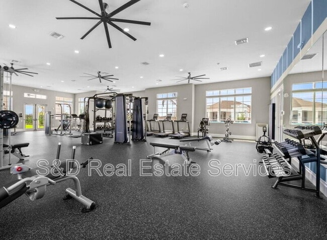 Building Photo - 5507 Freesia Dr