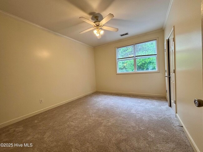Building Photo - 1617 Shoreline Pl
