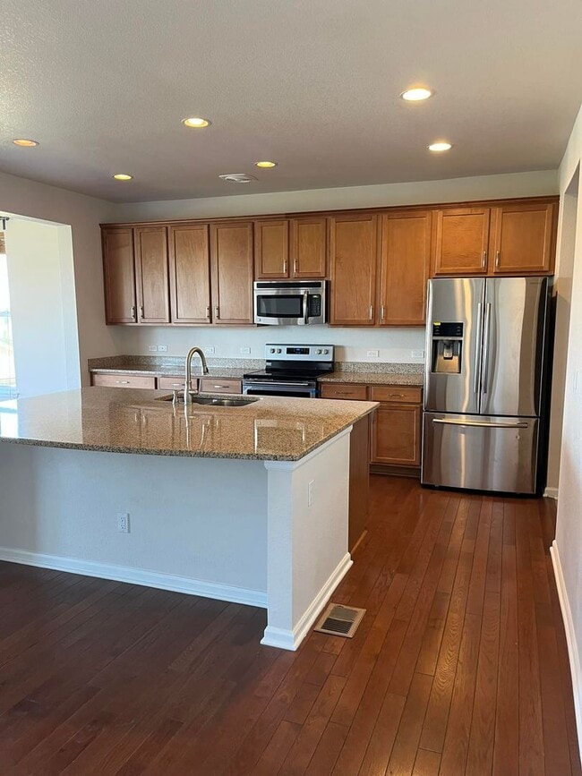 Building Photo - Exceptional 5-bedroom home situated in the highly desirable Copperleaf Neighborhood! Move in Spec...