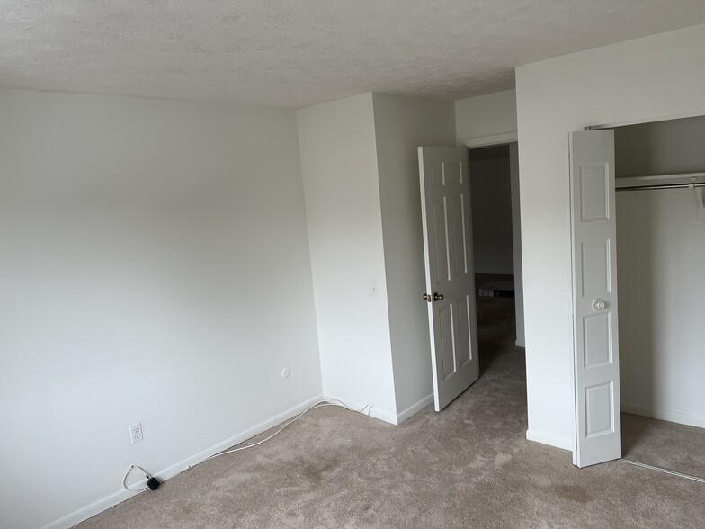 Spare Bedroom - 20 Great Wood Ct