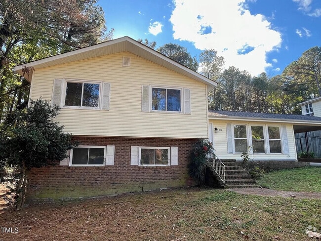 Building Photo - 916 Forge Rd