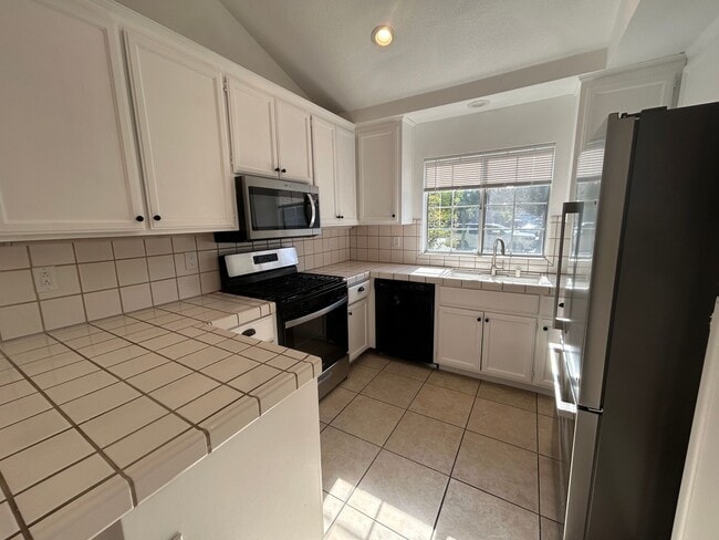 Building Photo - 4093 Heartland Way