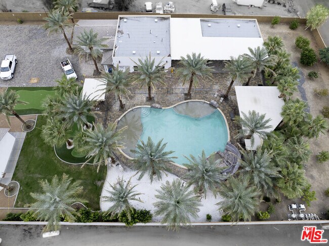 Building Photo - 38580 Rancho Los Cerritos Dr