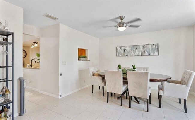 Building Photo - 5836 Rambler Rose Way