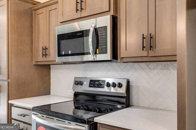 Building Photo - 140 Cedar Pk Wy