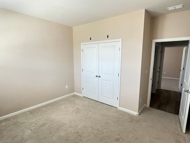 Building Photo - 1016 Chester Gln Ct