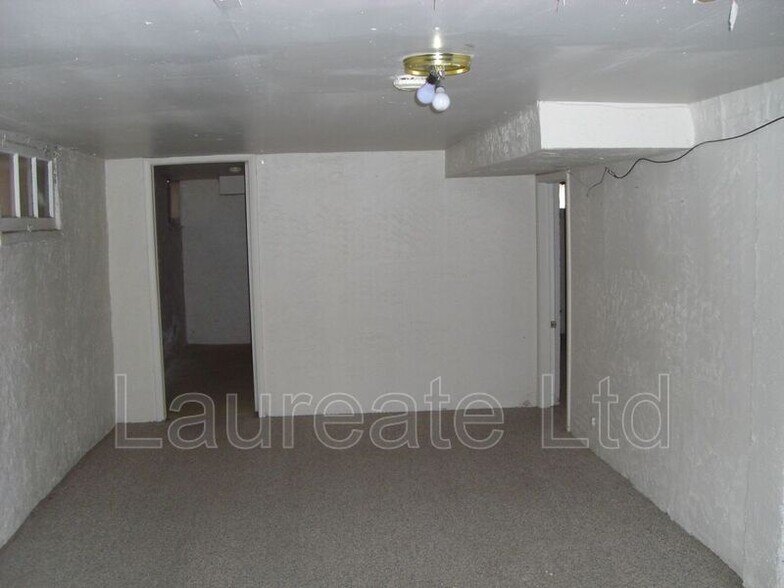 Building Photo - 4020 Lipan St