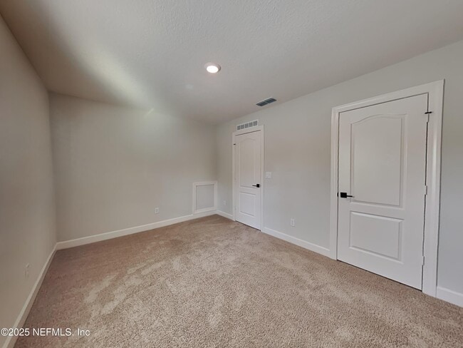 Building Photo - 895 Morgans Treasure Rd