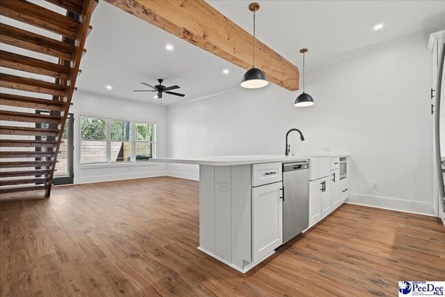 Building Photo - 1308 Twelve Oaks Ln