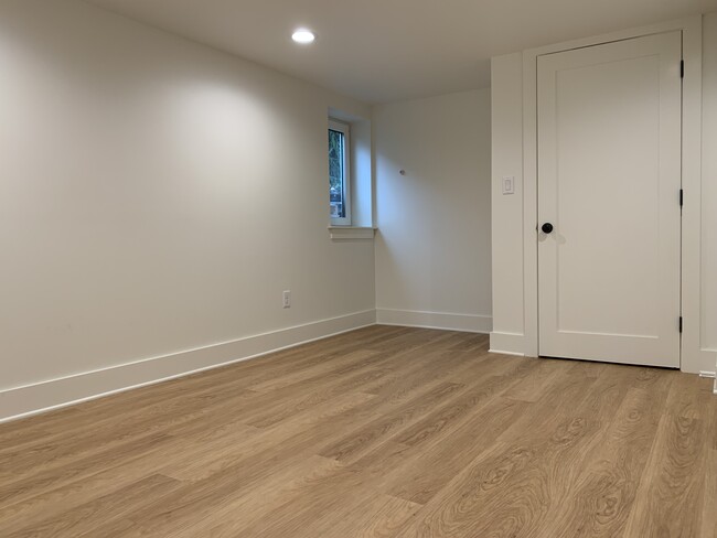 Lower Level Bedroom. - 1023 SE Bidwell St