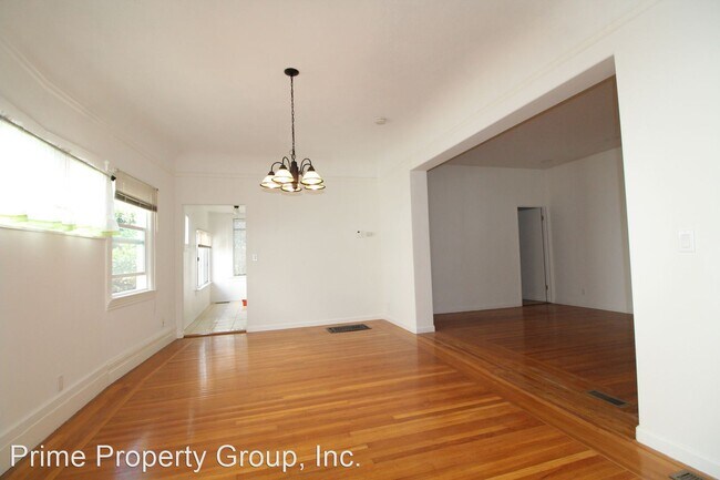 Building Photo - 3 br, 2 bath House - 610 Brooklyn Ave  Unit A